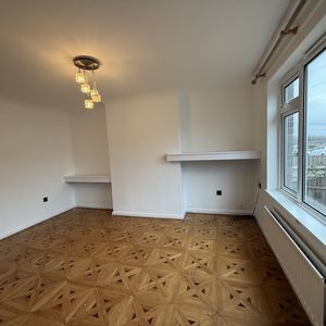 Photo 17- click for photo gallery